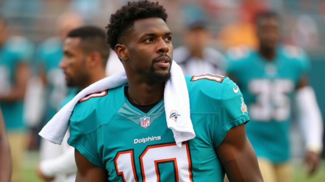 Arresto de Estrella de la NFL Antes del Inicio de Temporada Impacta a los Miami Dolphins