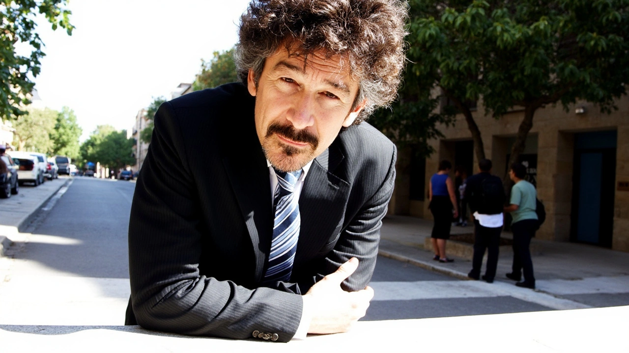 Adriano Castillo y el arte de ser 'feo': encanto más allá del físico